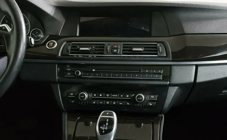BMW 5 серии VI (F10/F11/F07)