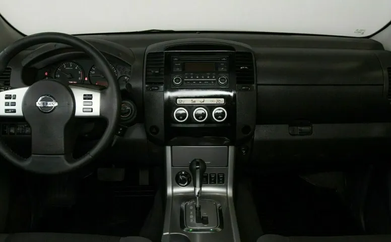 Nissan navara (frontier)