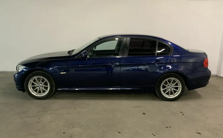 BMW 3ER 318i 2.0 AT (136 л.с.)