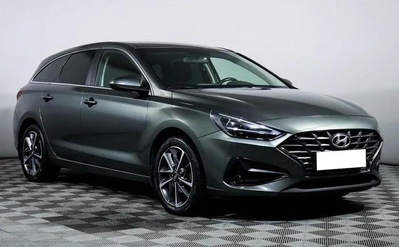 i30