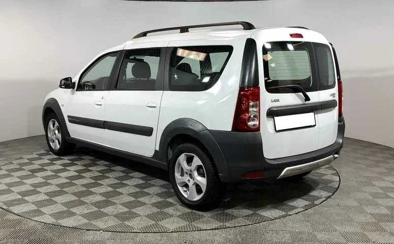Lada (ваз) largus cross мкпп 2017 с пробегом 75 002 км