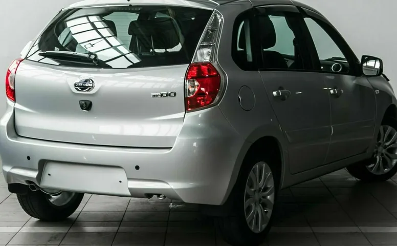 Datsun mi-do