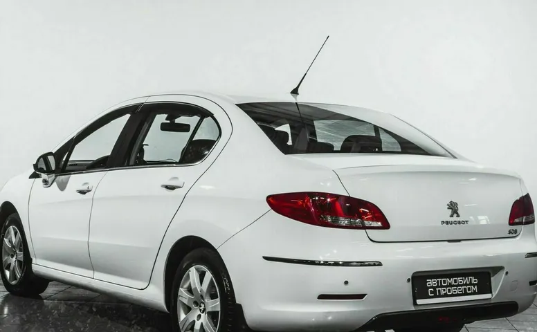 Peugeot 408
