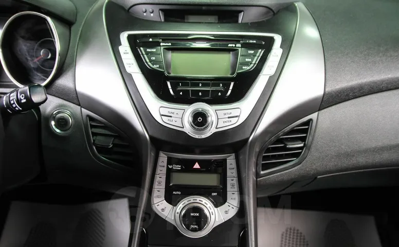 Hyundai Avante, 4 поколение