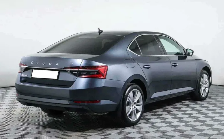 Skoda superb робот 2020 с пробегом 28 375 км