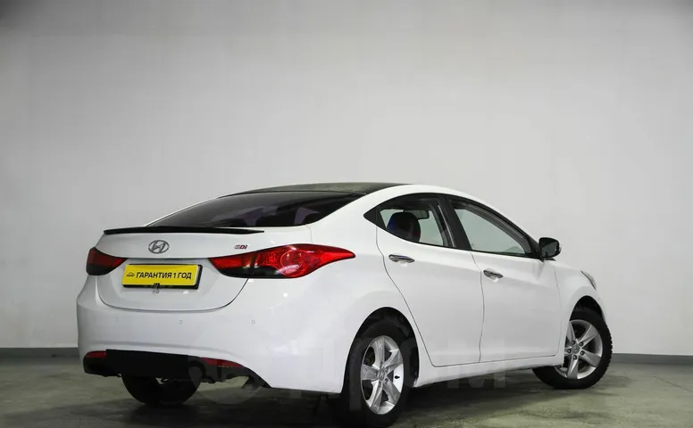 Hyundai Avante, 4 поколение