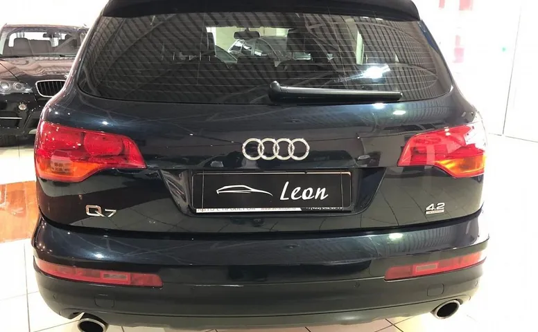Audi Q7 I