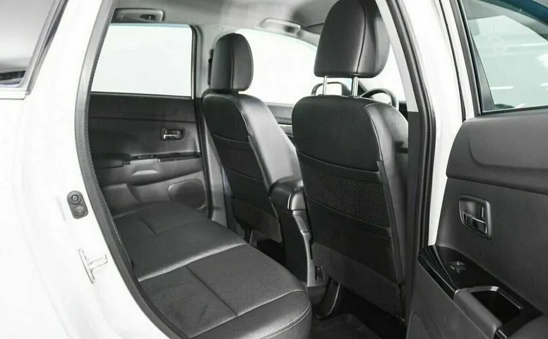 Peugeot 4008