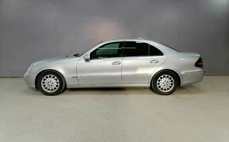 Mercedes-Benz E_KLASSE 240 2.6 AT (177 л.с.)