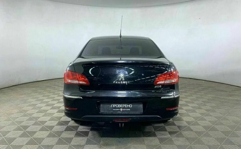 Peugeot 408