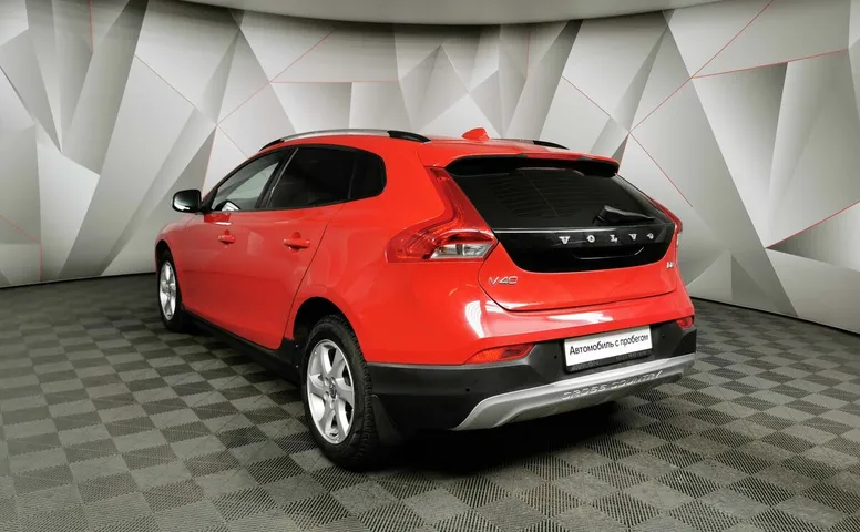 Volvo V40 1.6 D2 Powershift (114 л.с.) Красный