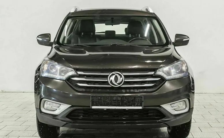 Dongfeng ax7