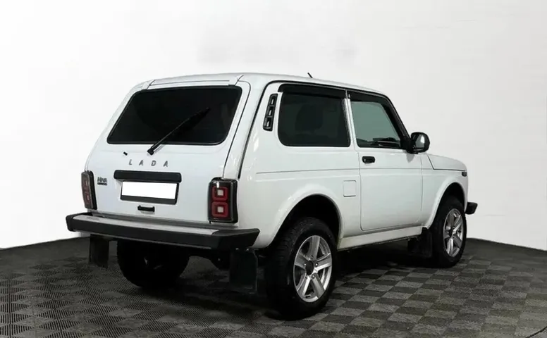 Niva Legend