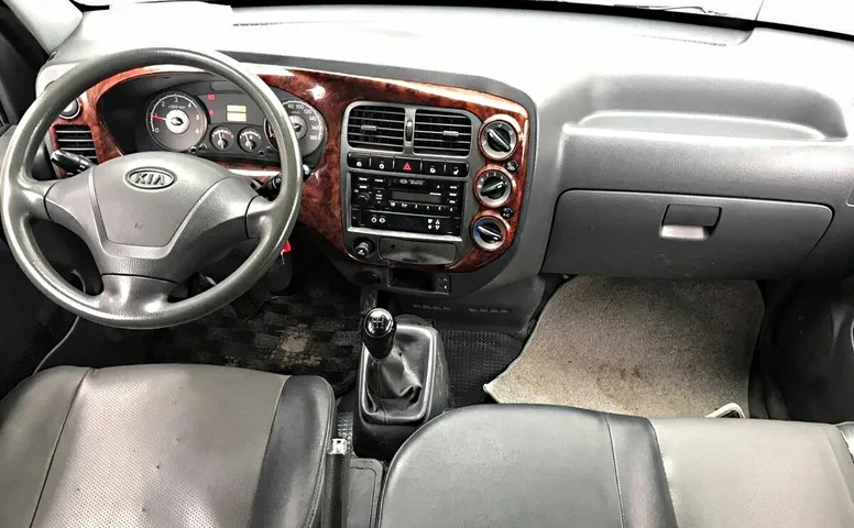 Kia JOICE 2.0 MT (120 л.с.)