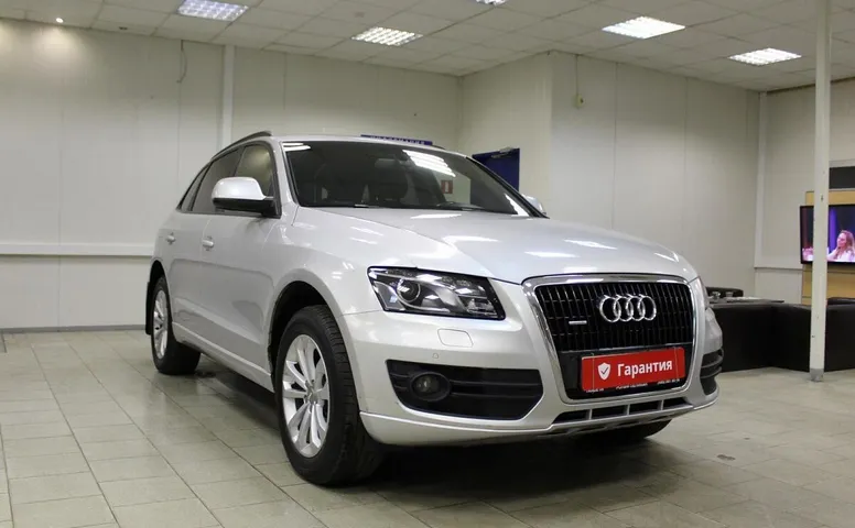 Audi Q5 I(8R)