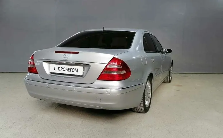 Mercedes-Benz E_KLASSE 240 2.6 AT (177 л.с.)