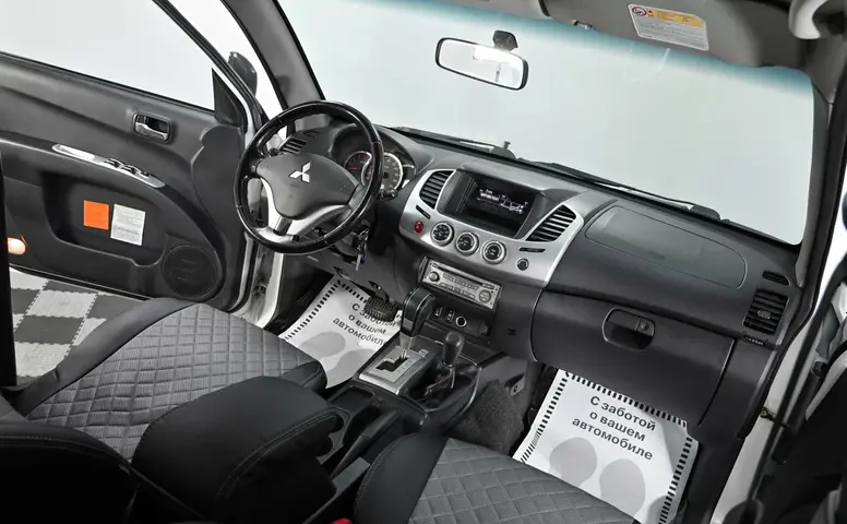 Mitsubishi L200