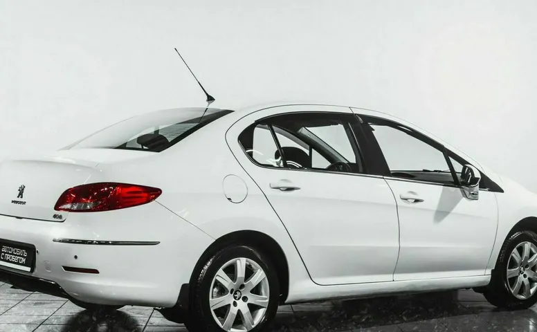 Peugeot 408
