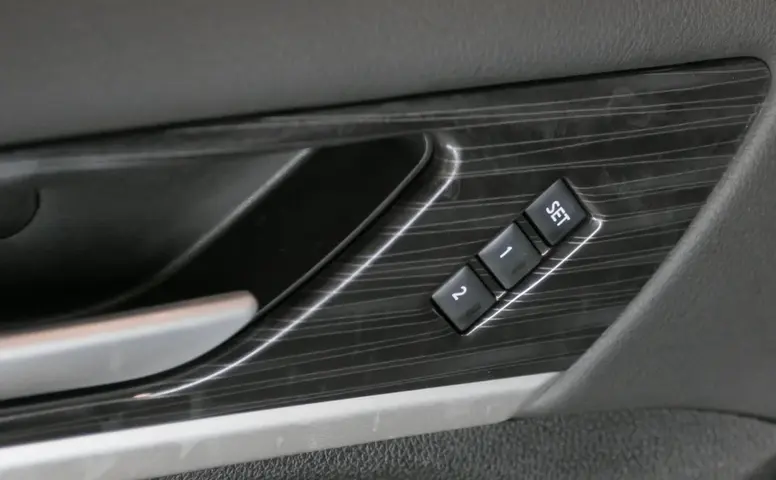 DongFeng AX7