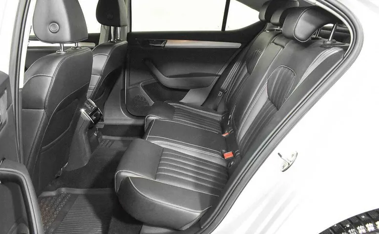 Skoda superb робот 2021 с пробегом 21 922 км