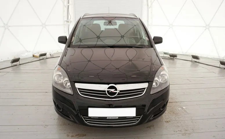 Opel Zafira B Рестайлинг