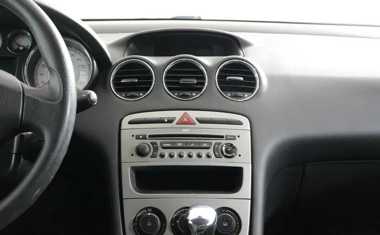 Peugeot 308 I
