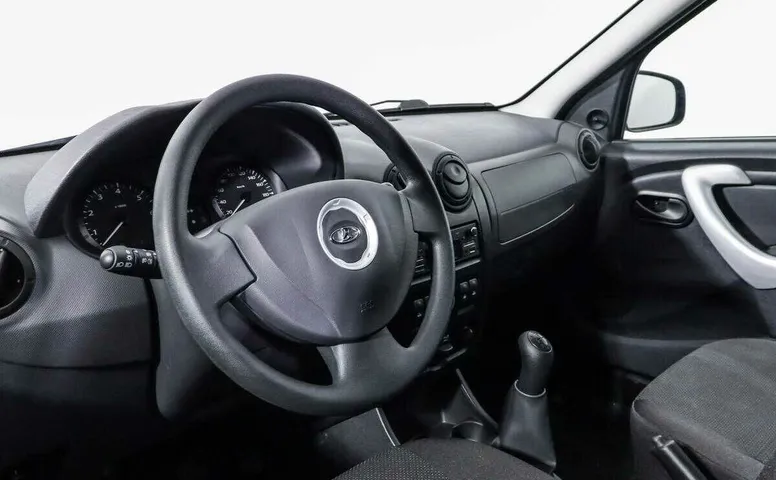 Lada (ваз) largus мкпп 2017 с пробегом 82 365 км