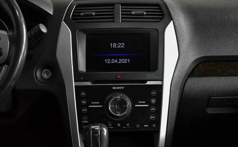 Ford Explorer V
