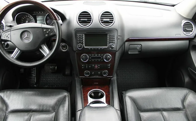 Mercedes-Benz GL_KLASSE 450 4.7 AT (340 л.с.) 4WD
