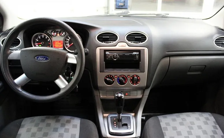 Ford Focus II Рестайлинг