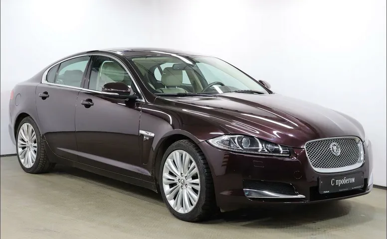 Jaguar XF