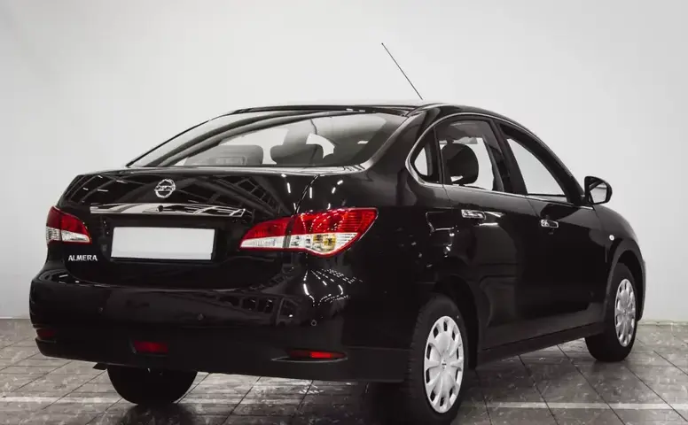 Nissan Almera