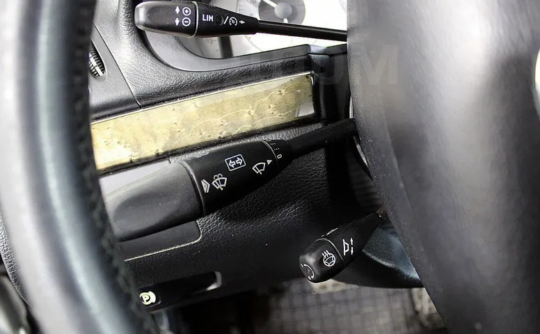 Mercedes-Benz E-Class, 3 поколение