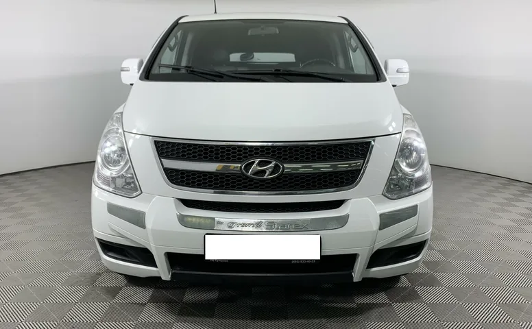 Hyundai Grand Starex I