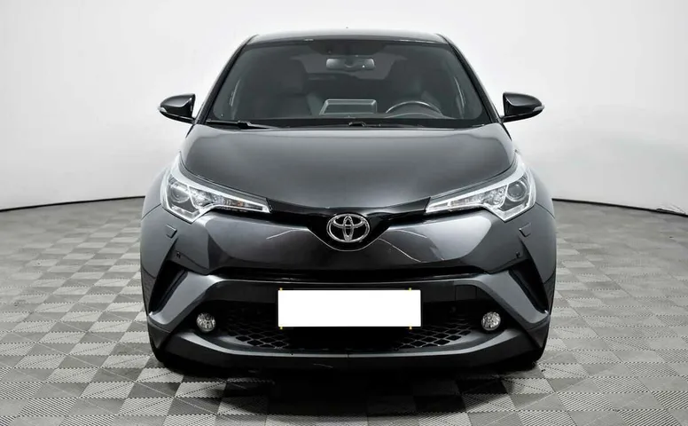 Toyota c-hr cvt 2018 с пробегом 49 382 км