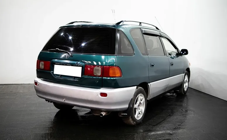Toyota Ipsum, 2 поколение