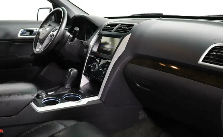 Ford Explorer V