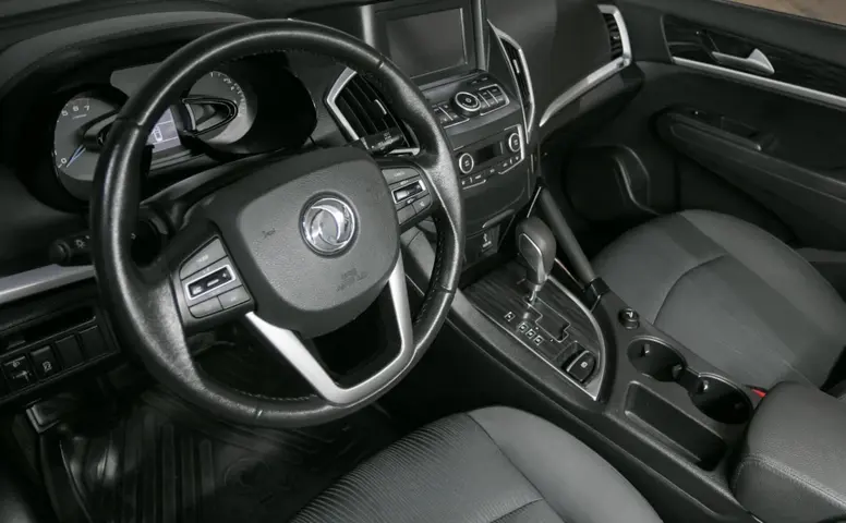 DongFeng AX7