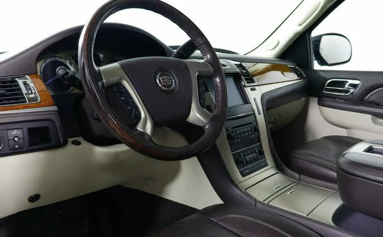Cadillac Escalade 6.2 Автомат