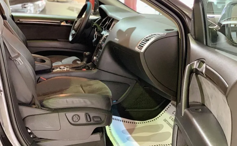 Audi Q7 I