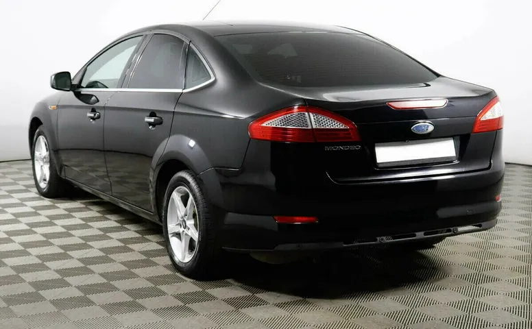 Ford mondeo