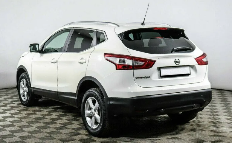 Nissan Qashqai 2.0 Вариатор