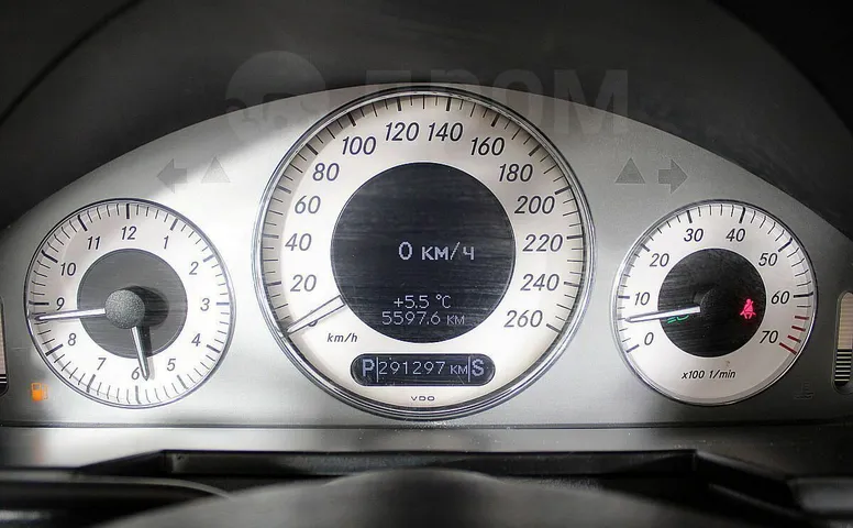 Mercedes-Benz E-Class, 3 поколение