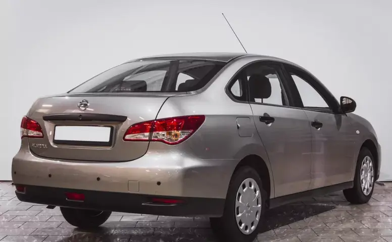 Nissan Almera
