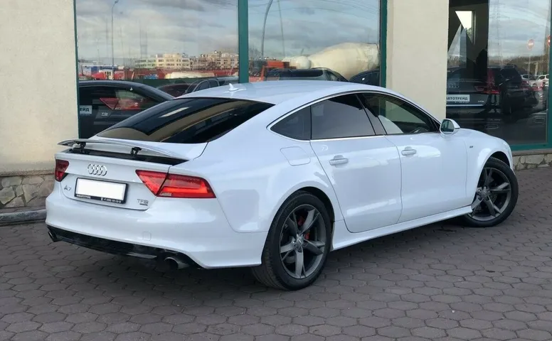 Audi A7 I (4G)