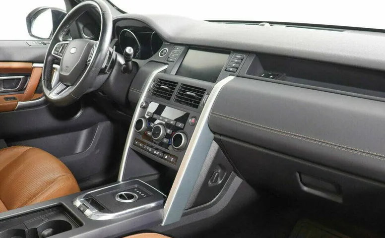 Land Rover Discovery Sport 2.2 Автомат
