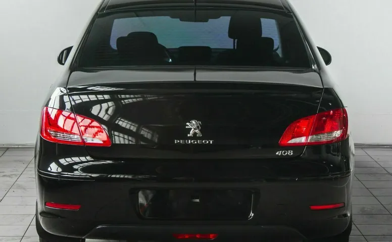 Peugeot 408