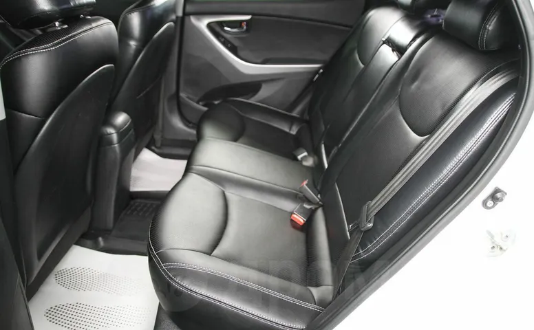 Hyundai Avante, 4 поколение