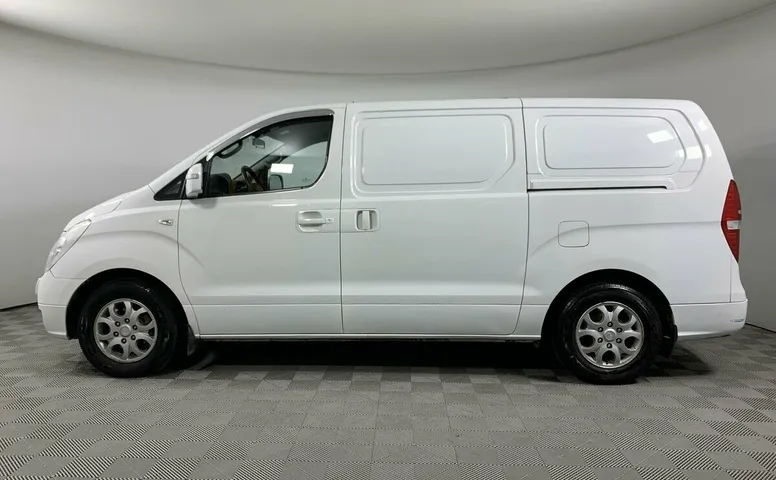 Hyundai Grand Starex I