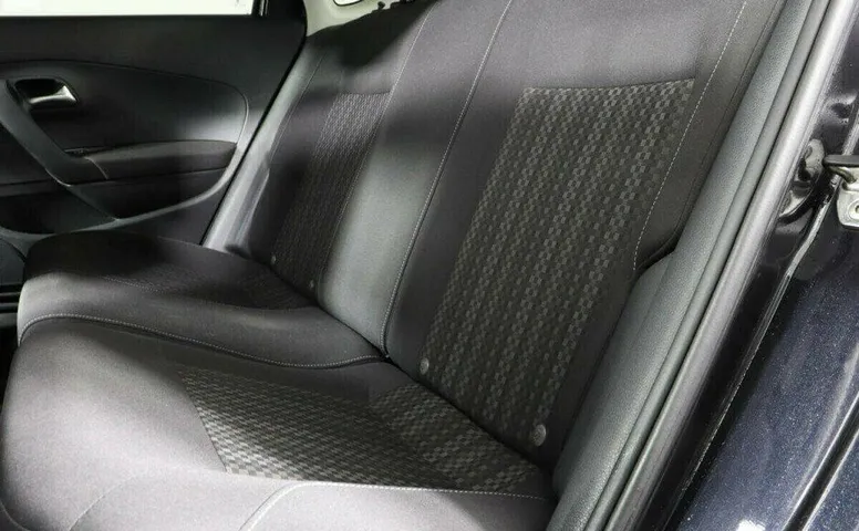 Volkswagen Polo 1.6 Автомат